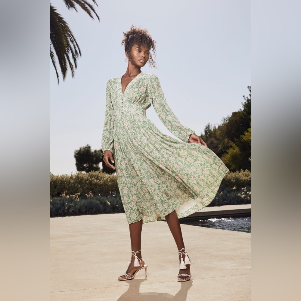 Lulus Garden Dancer Green Floral Print Pleated Long Sleeve Midi Dress